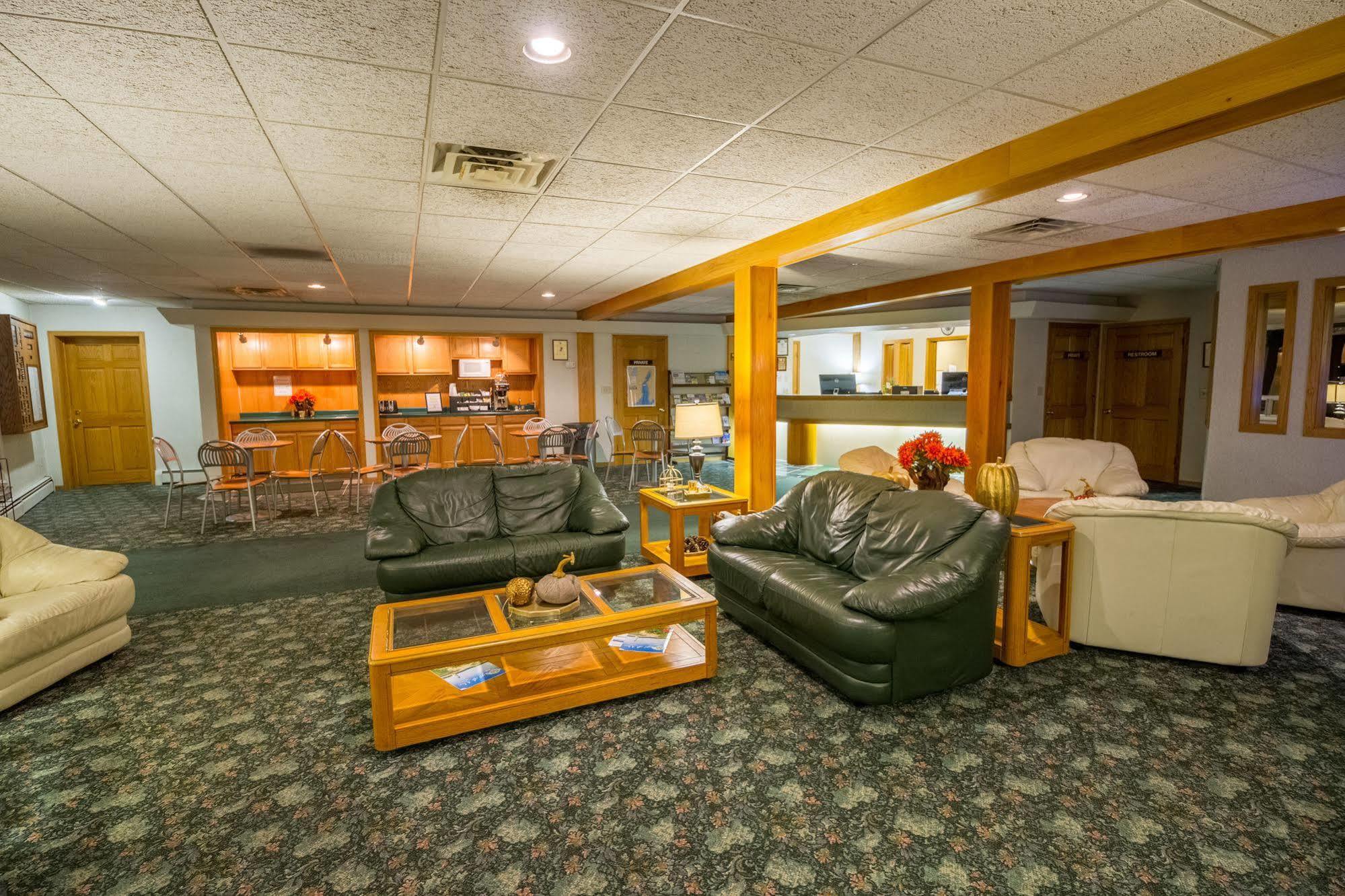 Terrace Bay - Lakefront Hotel Escanaba