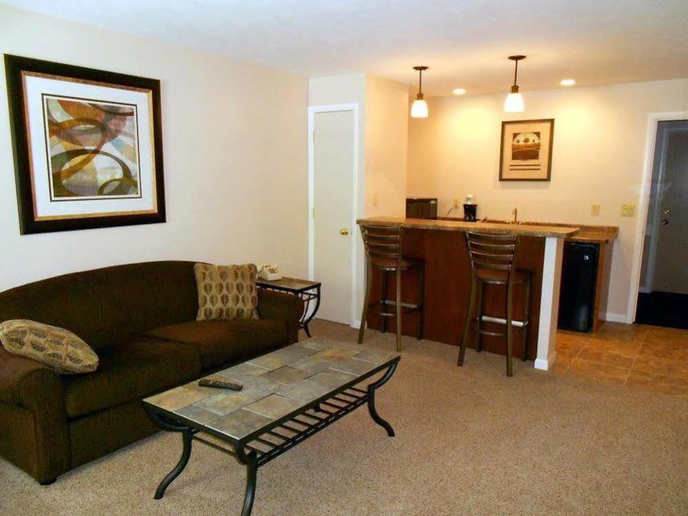 Terrace Bay - Lakefront 3* Escanaba
