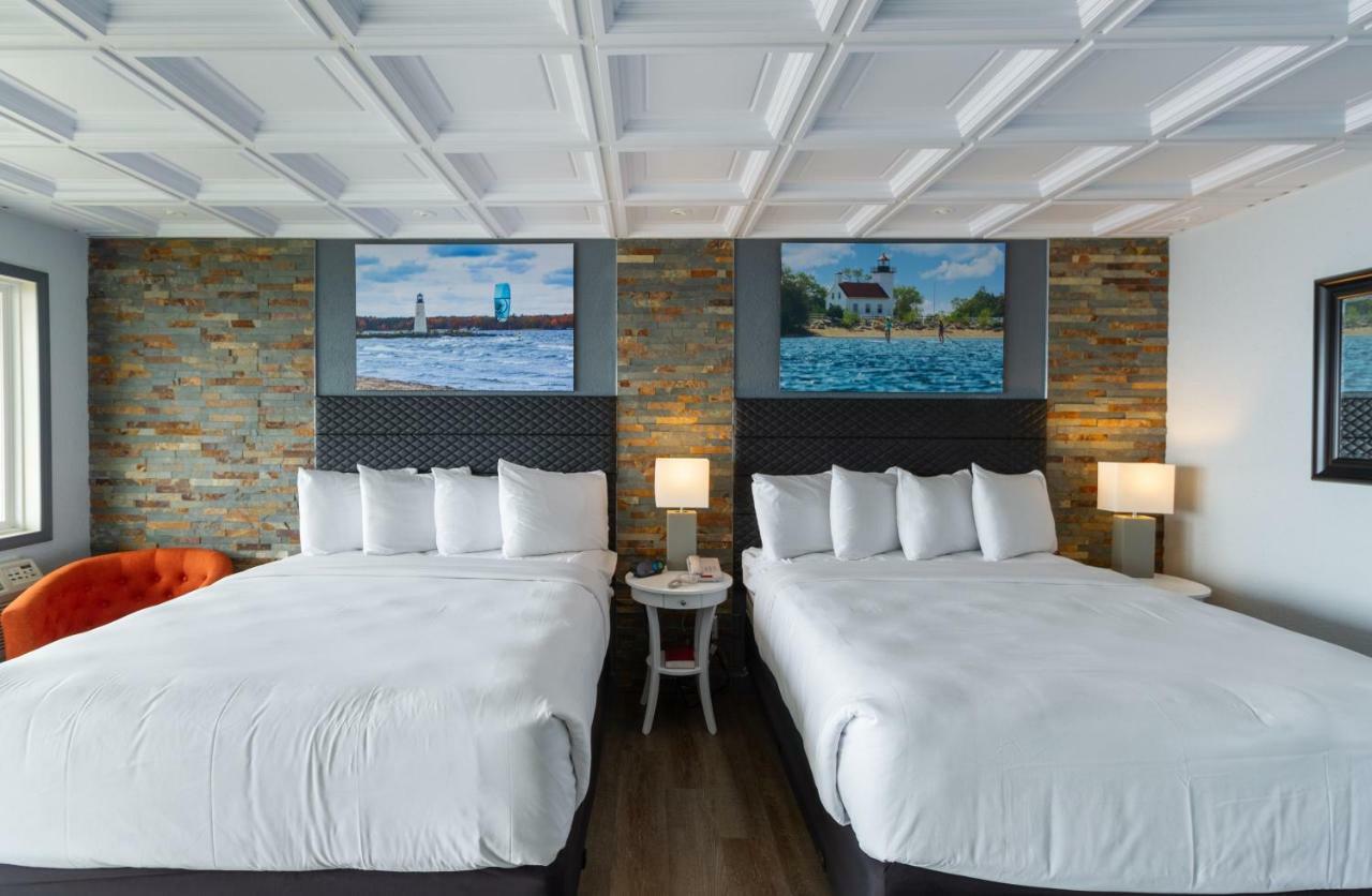 Hotel Terrace Bay - Lakefront 3*
